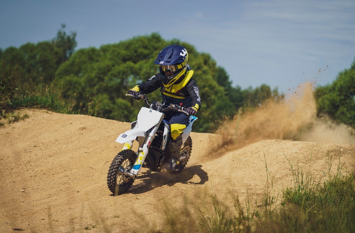 Husqvarna presenta la nuova gamma E-Minicycle 2023